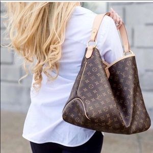 Louis Vuitton Monogram Canvas Shoulder Bag with Natural Vachetta Trim